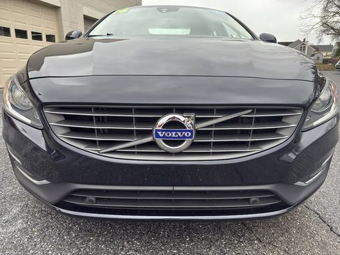 Used 2016 Volvo S60 T5 Premier image 8