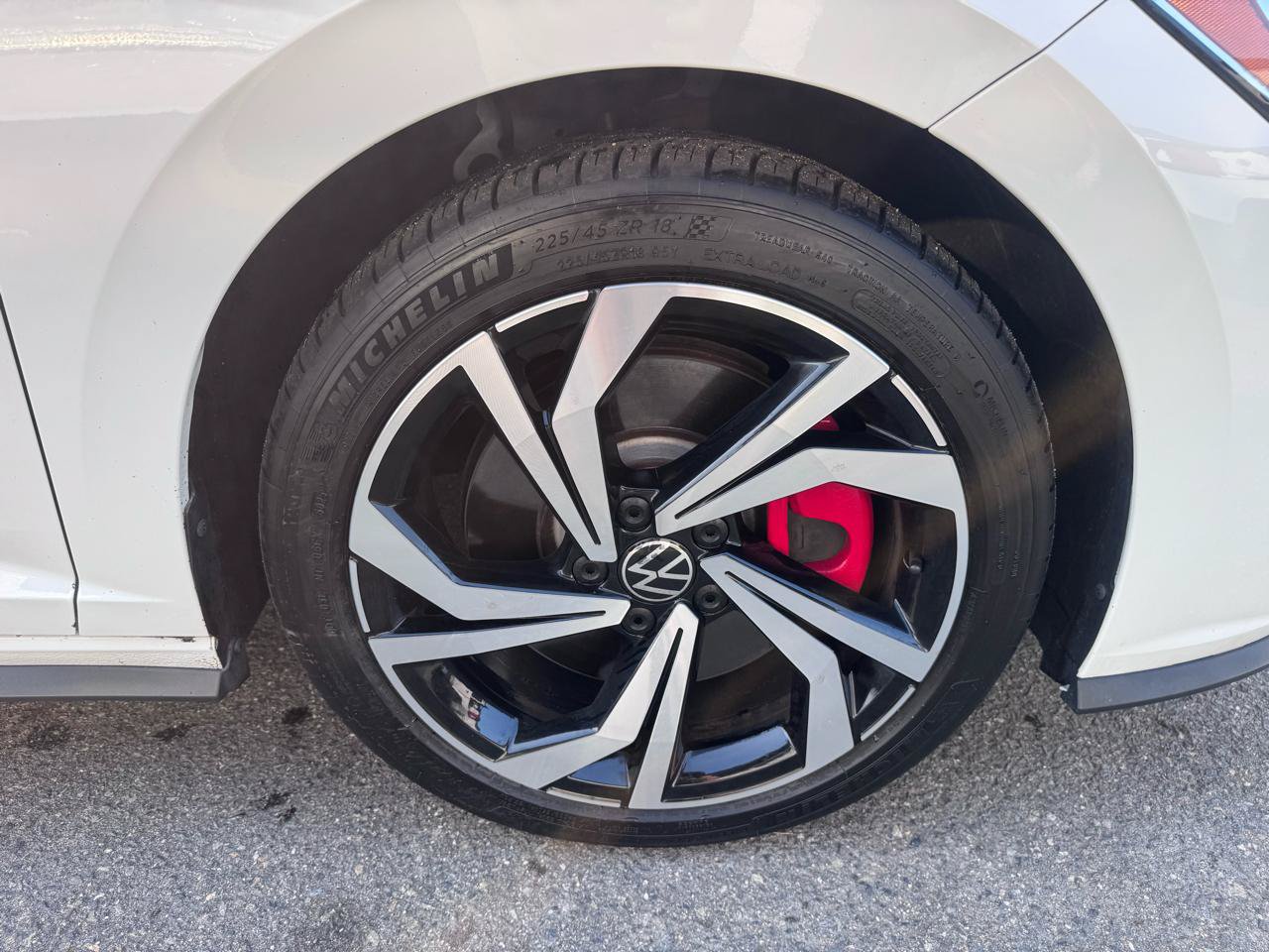 Used 2024 Volkswagen Jetta GLI Autobahn FWD image 27
