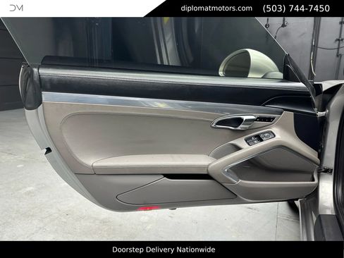 Used 2012 Porsche 911 Carrera S image 32