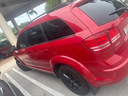 Used 2020 Dodge Journey SE w/ SE Popular Equipment Group FWD image 11
