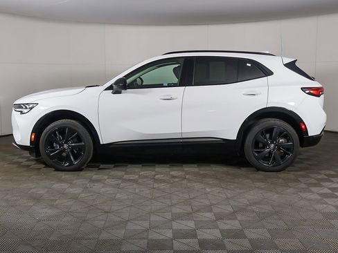 Used 2022 Buick Envision Essence w/ Sport Touring Package image 17