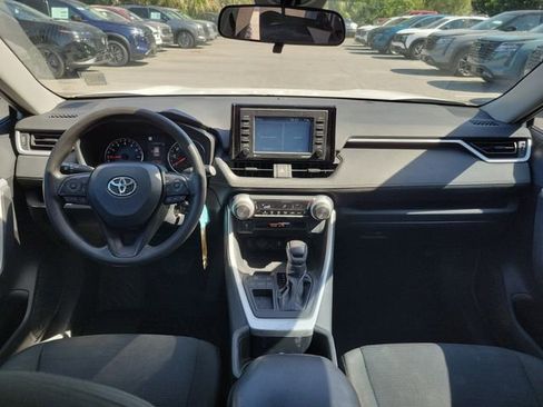 Used 2022 Toyota RAV4 LE FWD image 23