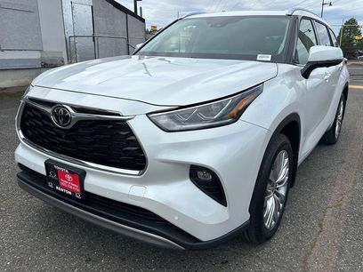 New 2026 Toyota Highlander Platinum