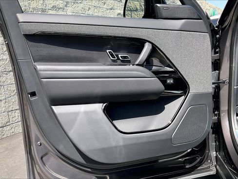 New 2026 Land Rover Range Rover Sport SE AWD/4WD image 12