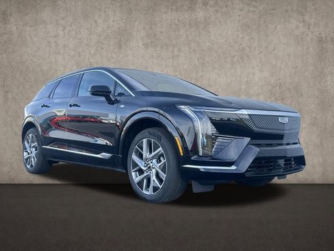 New 2026 Cadillac Optiq Luxury 1 w/ LPO, Floor Liner Package AWD/4WD image 1