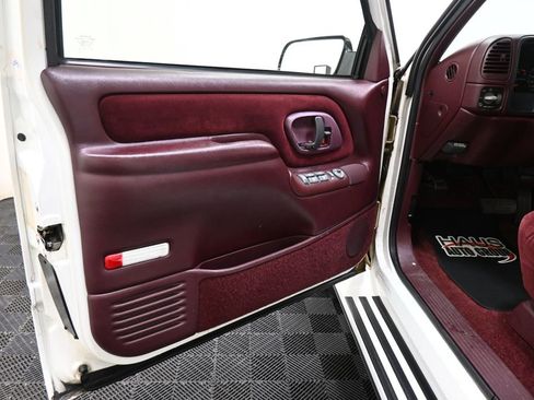 Used 1995 Chevrolet Tahoe 4WD image 20