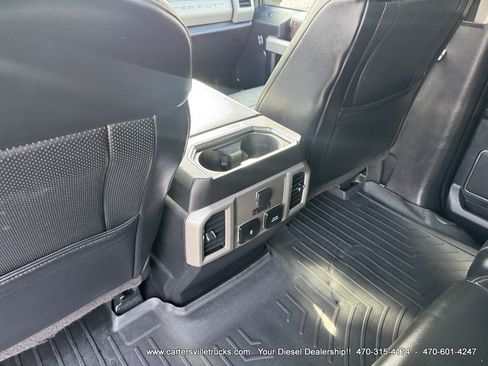 Used 2019 Ford F250 Lariat w/ Lariat Ultimate Package AWD/4WD image 31