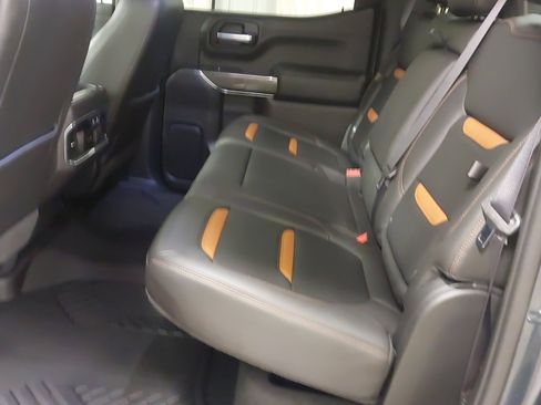 Used 2020 GMC Sierra 1500 AT4 w/ AT4 Premium Package AWD/4WD image 38