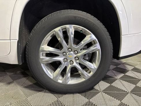 Used 2018 Chevrolet Traverse High Country AWD/4WD image 50