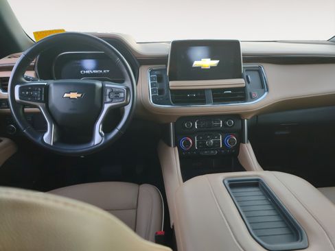 Used 2023 Chevrolet Suburban Premier AWD/4WD image 10