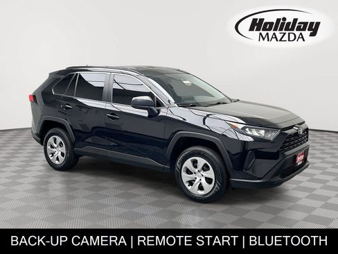Used 2021 Toyota RAV4 LE AWD/4WD image 1