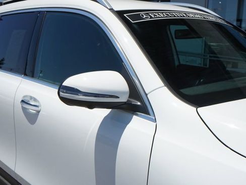 Used 2026 Mercedes-Benz GLB 250 image 11