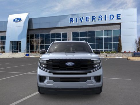 New 2026 Ford Expedition Platinum w/ Driver's Package image 7