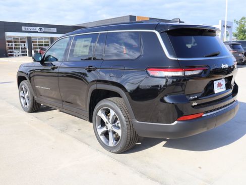New 2026 Jeep Grand Cherokee L Limited AWD/4WD image 24