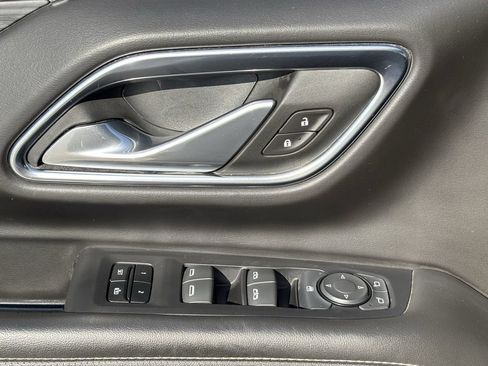 Used 2024 GMC Yukon SLT image 20