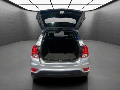 Used 2017 Chevrolet Trax LS FWD image 13