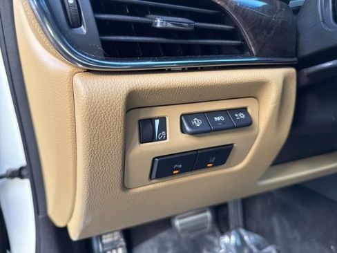 Used 2013 Cadillac ATS Premium w/ Cold Weather Package image 18