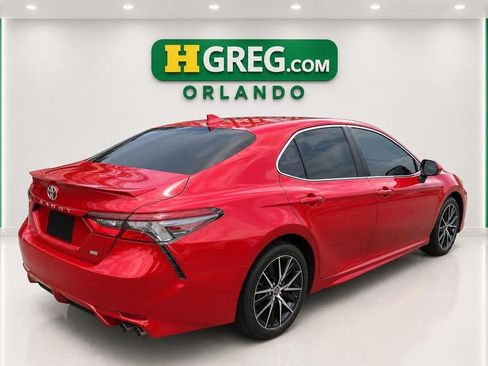 Used 2021 Toyota Camry SE FWD image 6