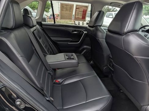 Used 2024 Toyota RAV4 XLE Premium FWD image 31