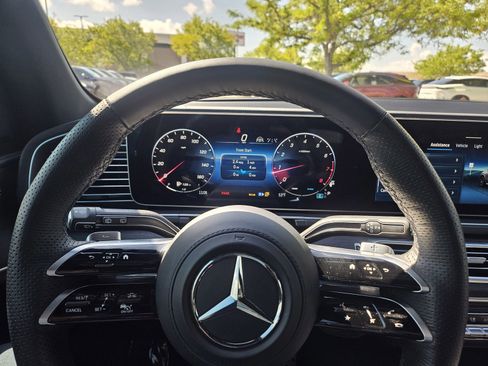 Used 2026 Mercedes-Benz GLE 580 4MATIC image 11