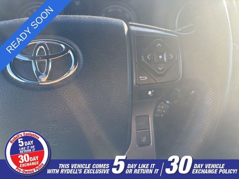 Used 2023 Toyota Tacoma TRD Off-Road image 18