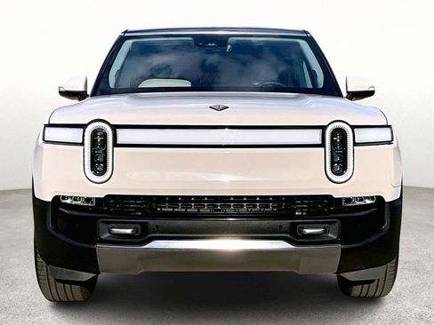 Used 2023 Rivian R1S Adventure image 6