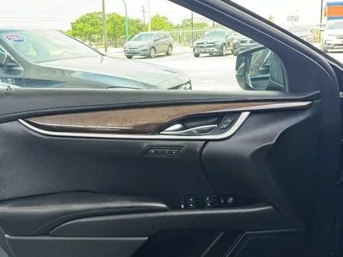 Used 2017 Cadillac XTS Luxury w/ Driver Awareness Package FWD image 19