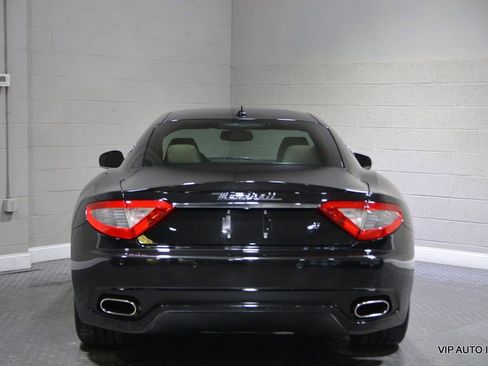 Used 2011 Maserati GranTurismo S image 9