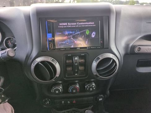 Used 2016 Jeep Wrangler Unlimited Sport w/ Quick Order Package 24S AWD/4WD image 20