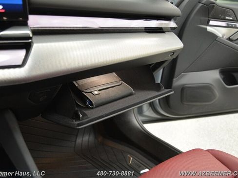 Used 2026 BMW i5 eDrive40 RWD image 32