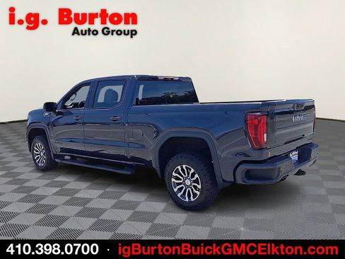 Used 2023 GMC Sierra 1500 AT4 w/ Technology Package AWD/4WD image 4