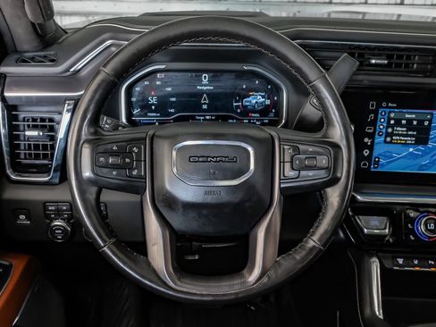 Used 2024 GMC Sierra 2500 Denali Ultimate AWD/4WD image 15