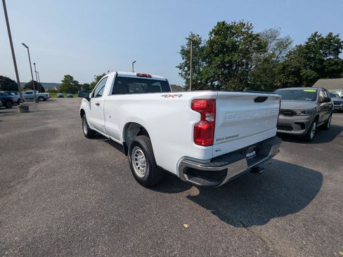 Used 2022 Chevrolet Silverado 1500 W/T w/ WT Value Package AWD/4WD image 5