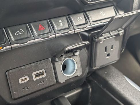 Used 2021 Chevrolet Silverado 3500 High Country w/ Z71 Off-Road Package image 25