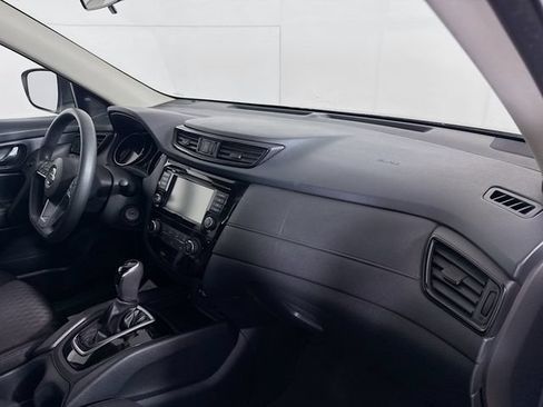 Used 2018 Nissan Rogue S AWD/4WD image 32