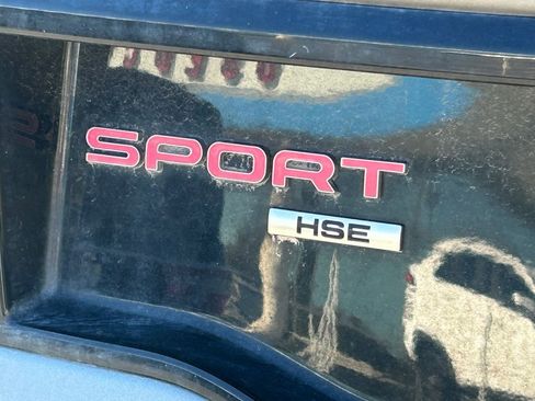 Used 2018 Land Rover Discovery Sport HSE image 6