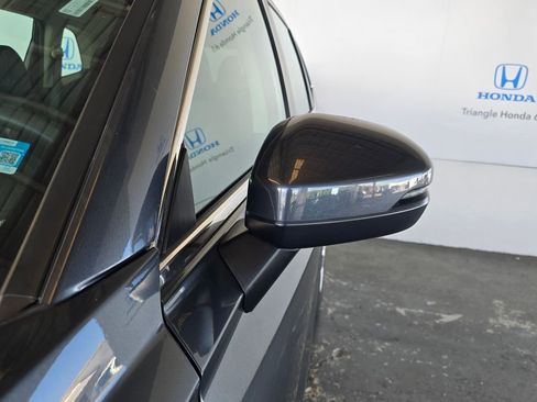 Used 2023 Honda CR-V LX image 21