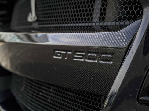 Used 2021 Ford Mustang Shelby GT500 w/ Carbon Fiber Track Pack RWD image 7