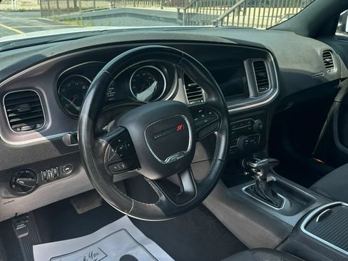 Used 2022 Dodge Charger SXT RWD image 10