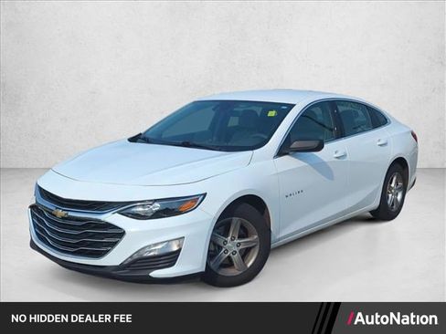 Used 2023 Chevrolet Malibu LS FWD image 1