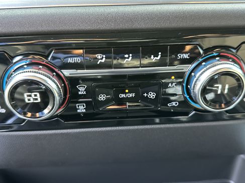 Certified 2026 GMC Sierra 1500 Elevation image 31