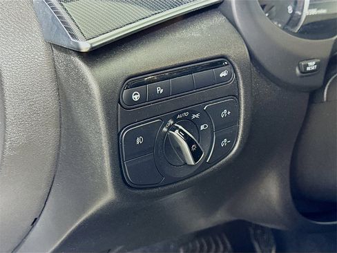 Used 2023 INFINITI QX50 Sport image 17