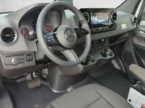 New 2026 Mercedes-Benz Sprinter 2500 image 3