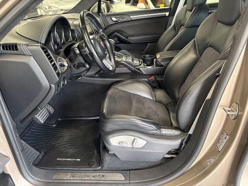Used 2016 Porsche Cayenne GTS AWD/4WD image 35
