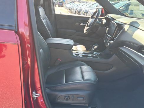 Certified 2023 Chevrolet Traverse RS w/ LPO, Floor Liner Package AWD/4WD image 28