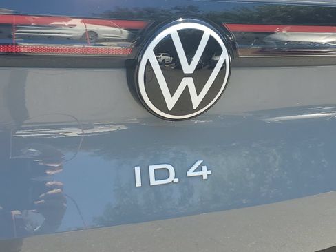 Used 2022 Volkswagen ID.4 Pro RWD image 7