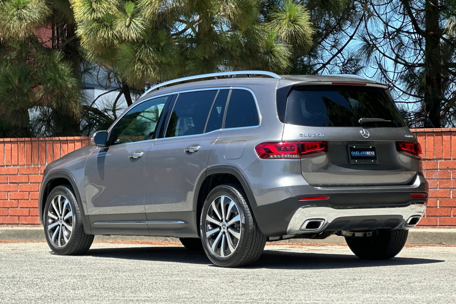 Used 2022 Mercedes-Benz GLB 250 4MATIC image 6