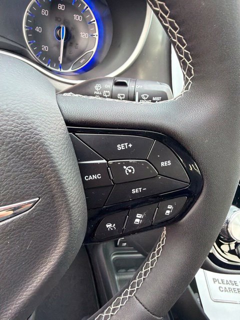 New 2026 Chrysler Pacifica Select FWD image 14