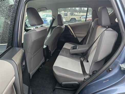 Used 2013 Toyota RAV4 LE image 17