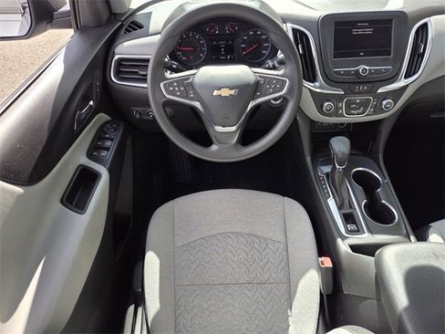 Certified 2023 Chevrolet Equinox LS w/ Driver Confidence II Package image 12
